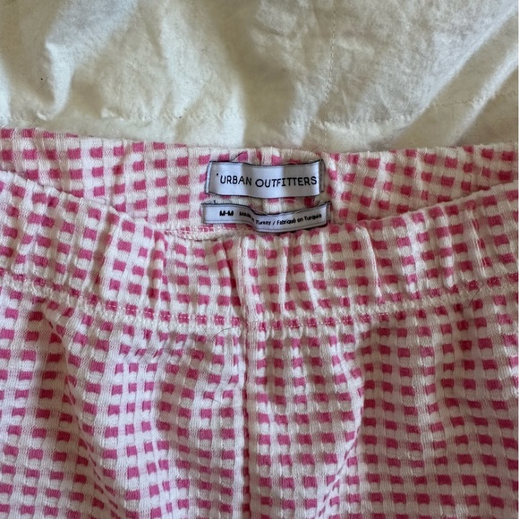 UO Kimmy pink & white gingham biker shorts size M - Picture 4 of 6